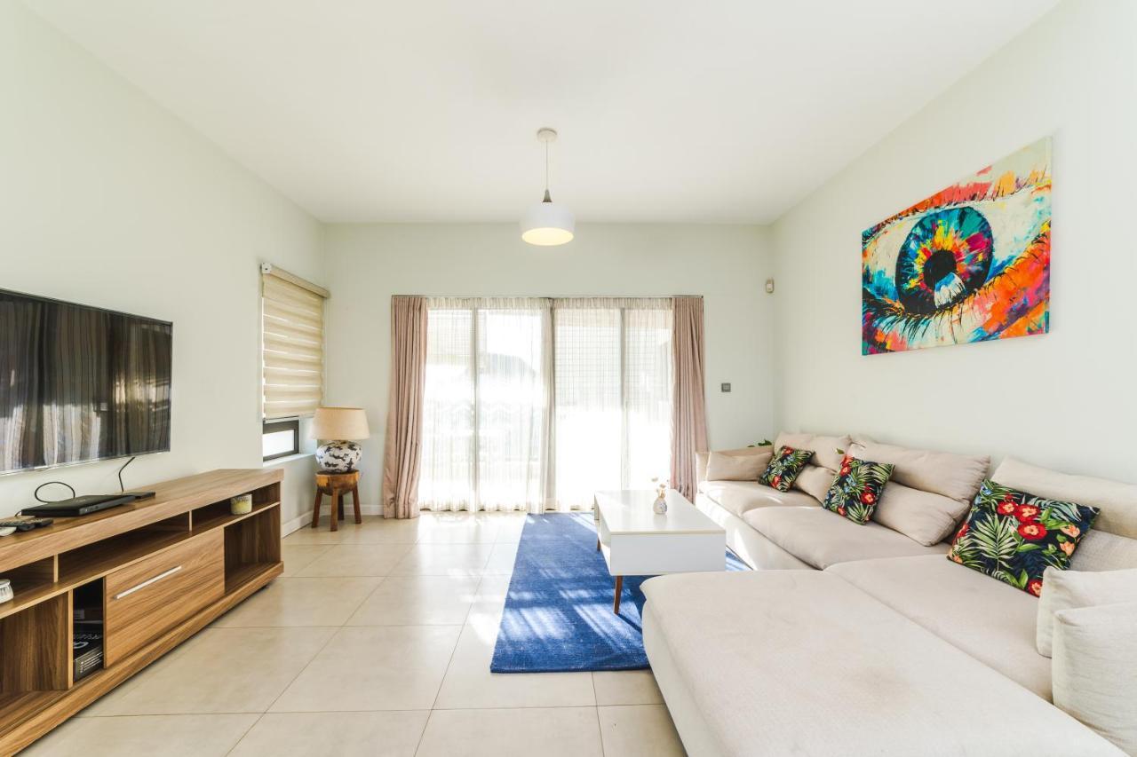 Beachcove Apartment 9 In Pereybere Pereybere Beach Zewnętrze zdjęcie