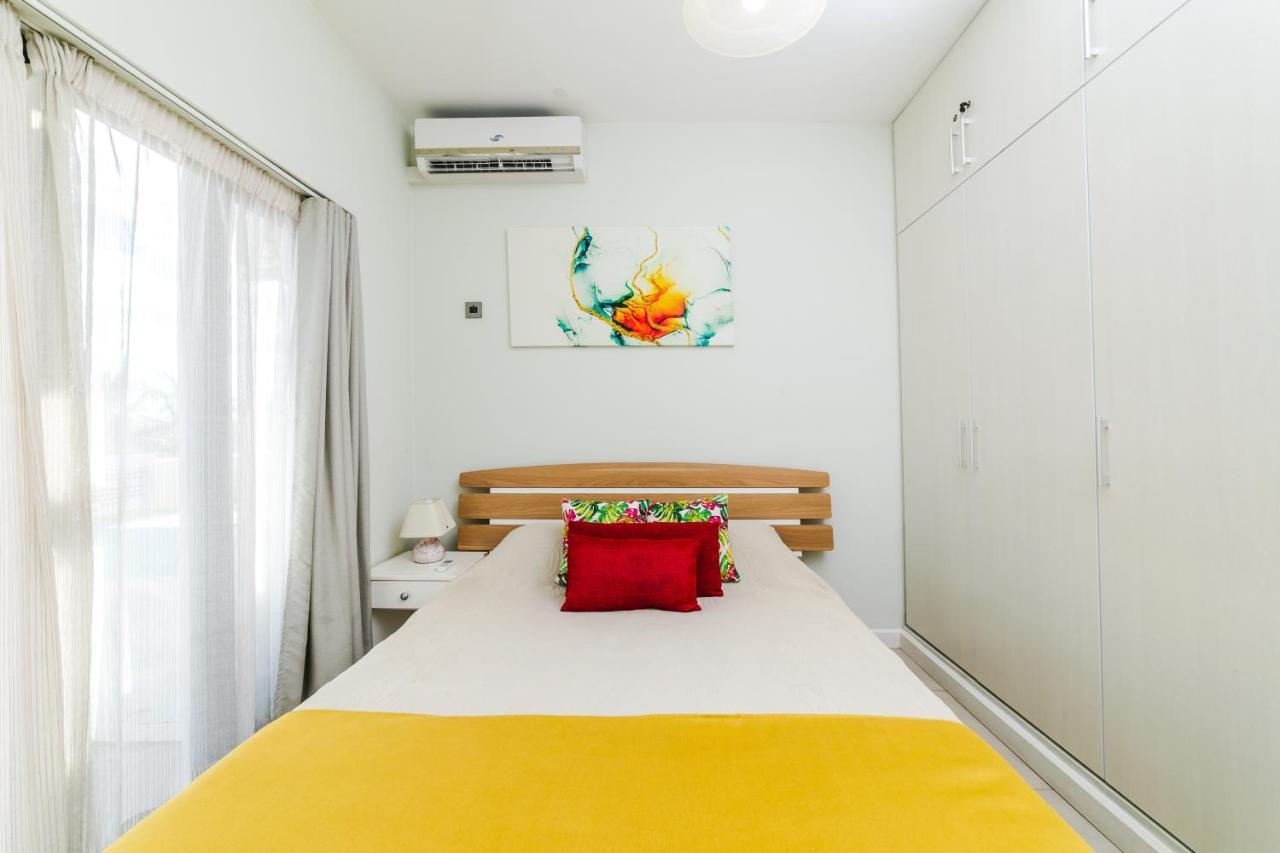 Beachcove Apartment 9 In Pereybere Pereybere Beach Zewnętrze zdjęcie